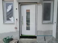 Hauseingangstür bei Neubau montieren