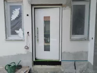 Hauseingangstür weiß